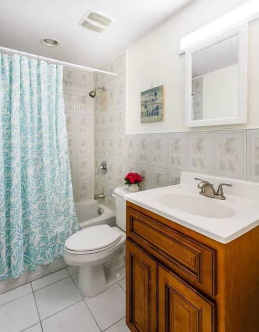 Beach Living At Island Pine Villas Blp George Town Esterno foto