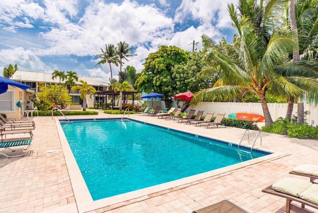 Beach Living At Island Pine Villas Blp George Town Esterno foto