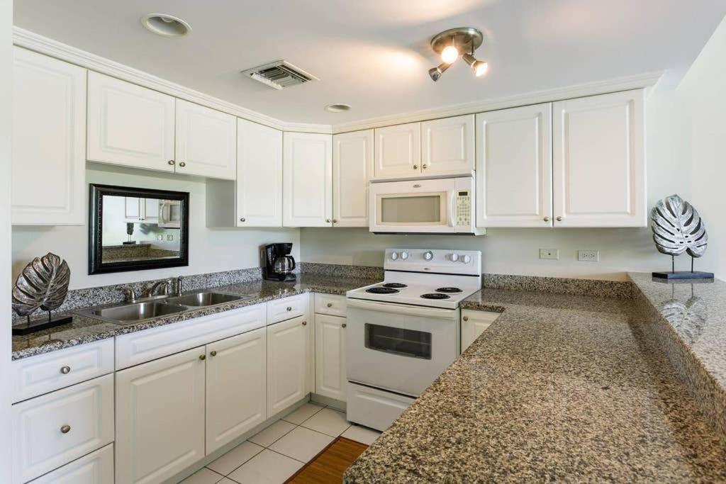 Beach Living At Island Pine Villas Blp George Town Esterno foto