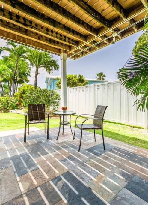 Beach Living At Island Pine Villas Blp George Town Esterno foto
